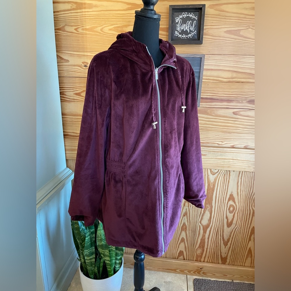 Wind/Rain Reversible Jacket Measures Size Medium. - image 4